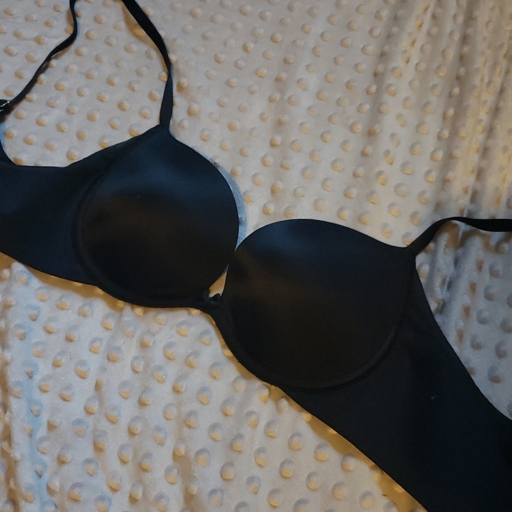 Vicroria Secret plunge Bra 32c